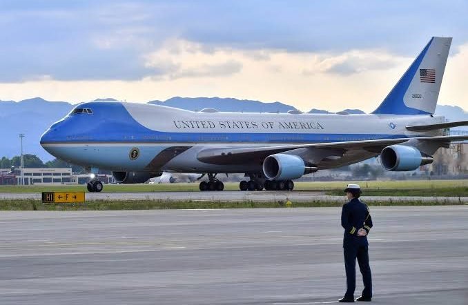 White House Accuses Journalists Of Stealing From Air Force One